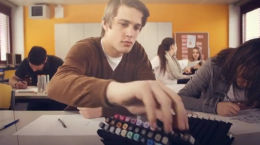 Berufsinfo-Video - Kreativ, jung und kommunikativ. Einrichtungsberaterin