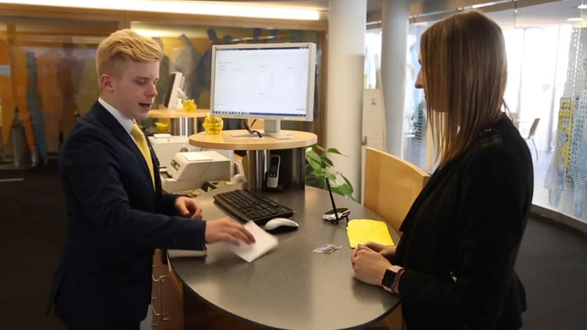 Berufsinfo-Video - berufsreise.at präsentiert: Lehrlingsportrait Bankkaufmann / Bankkauffrau