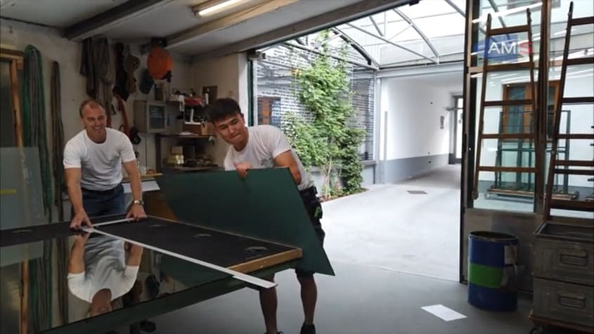 Berufsinfo-Video - AMS Video: Glasbautechniker*in - Glaskonstruktion