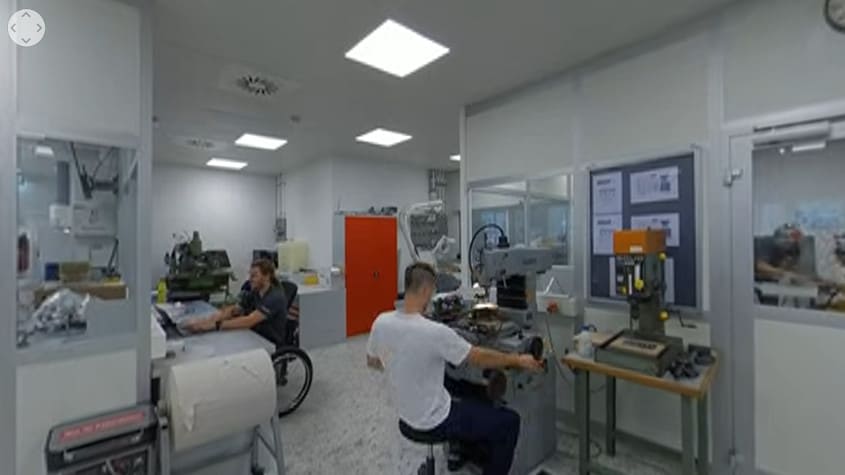 Berufsinfo-Video - WKO Berufe VR: Elektrotechnik - Anlagen- und Betriebstechnik