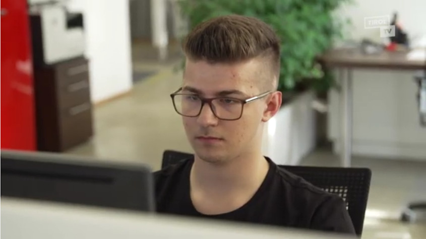 Berufsinfo-Video - berufsreise.at präsentiert: Lehrlingsportrait Applikationsentwicklung - Coding
