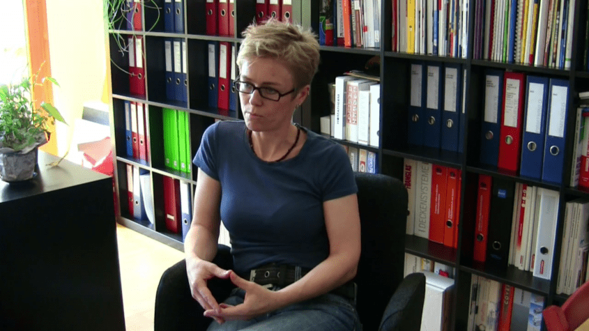 Berufsinfo-Video - Energiesparendes und ökologisches Bauen: FEMtech Expertinneninterview mit Christina Krimbacher