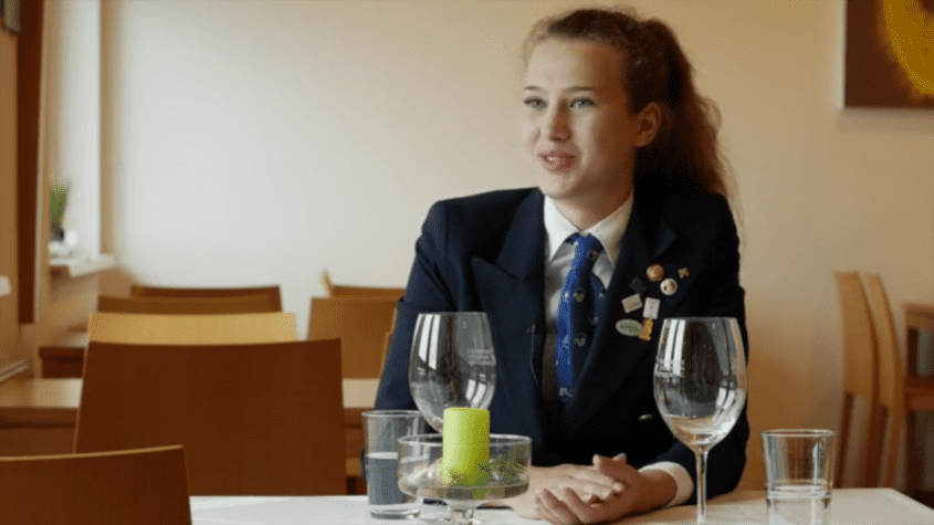 Berufsinfo-Video - Your job. Berufe im Tourismus: Hotellerie und Gastronomie. Ausbildungen an Tourismusschulen