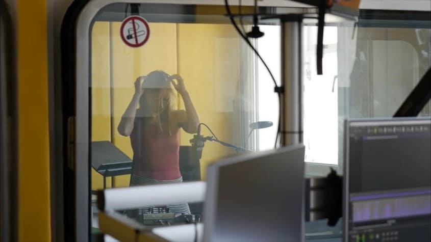 Berufsinfo-Video - AMS Video: Journalist*in - Radio